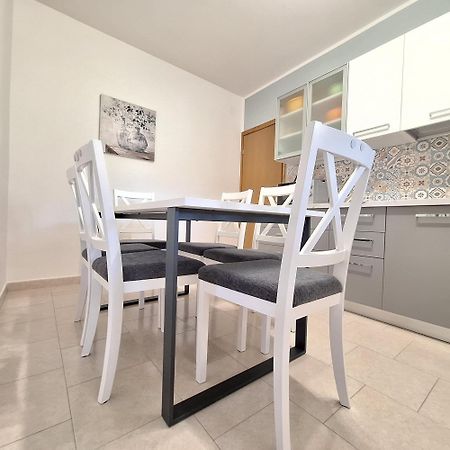 Apartment Mita Groznjan Bagian luar foto
