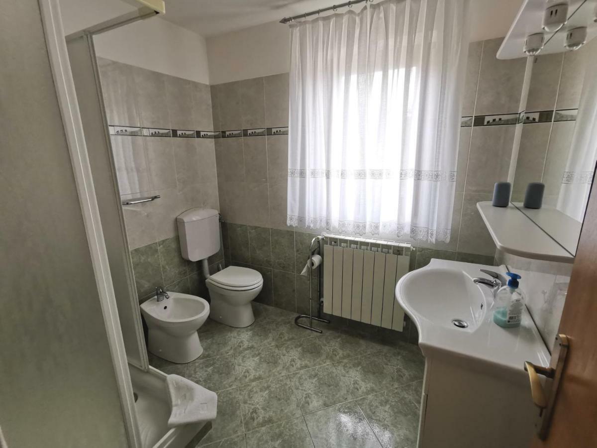 Apartment Mita Groznjan Bagian luar foto